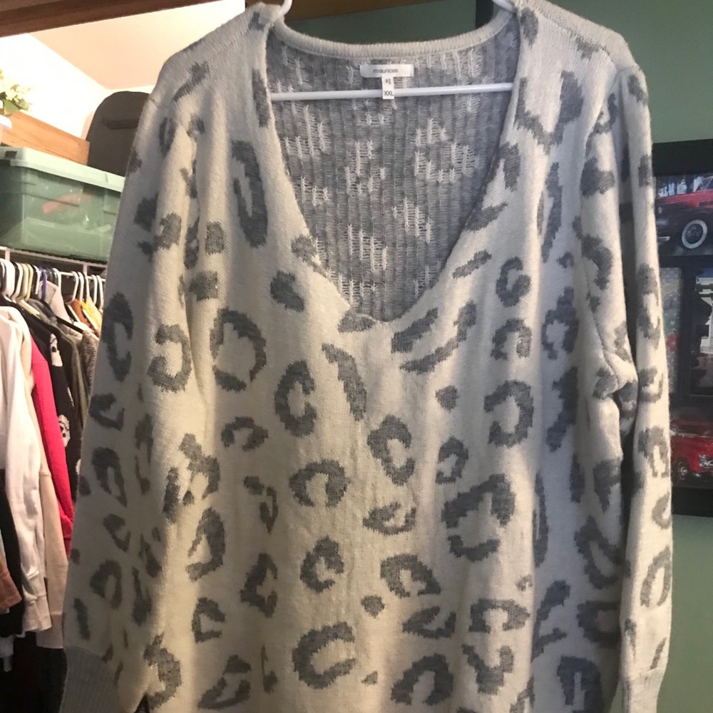 Maurices sweater